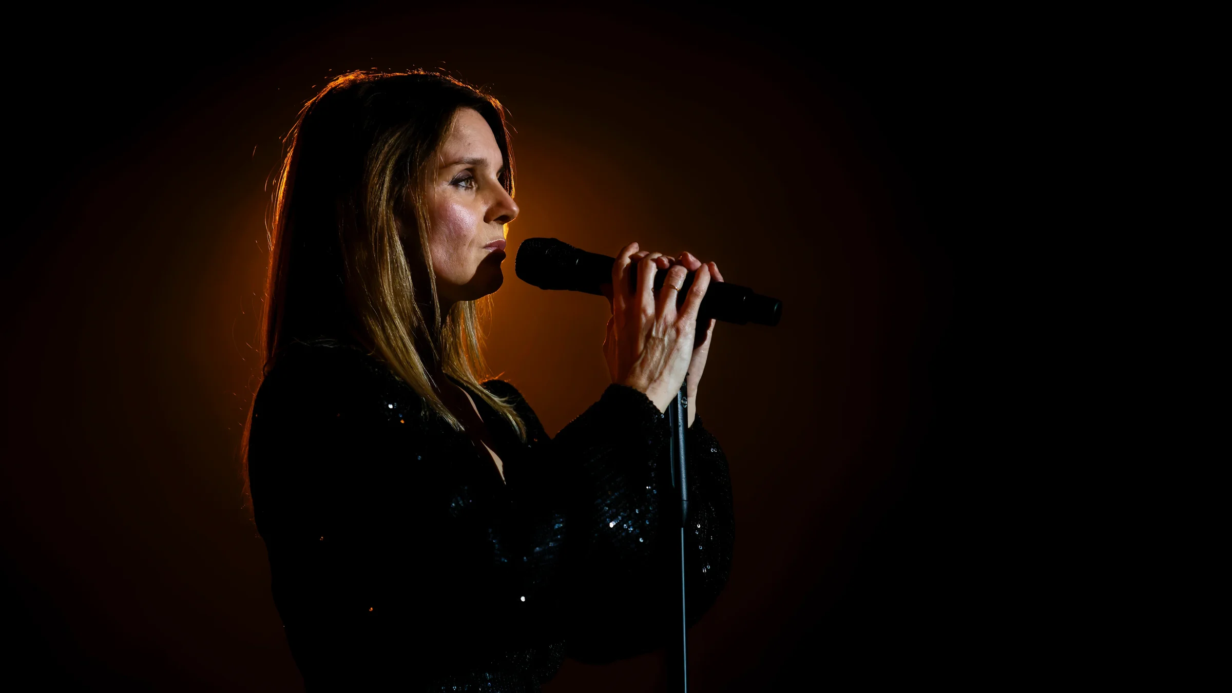 Ève Petry, la voix d'Entre-D'eux, tribute Céline Dion, en concert